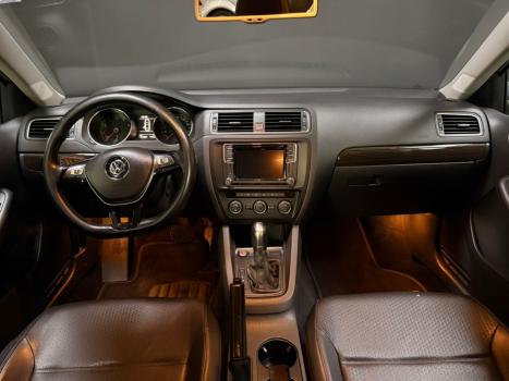 VOLKSWAGEN Jetta 2.0 4P FLEX COMFORTLINE TIPTRONIC AUTOM�TICO, Foto 8