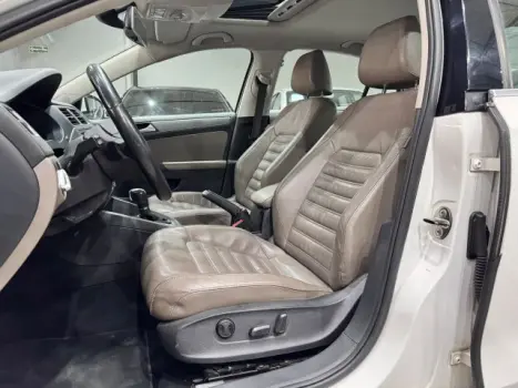 VOLKSWAGEN Jetta 2.0 4P TSI HIGHLINE 200 CV AUTOM�TICO, Foto 10