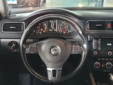 VOLKSWAGEN Jetta 2.0 4P TSI HIGHLINE 211 CV AUTOM�TICO, Foto 7