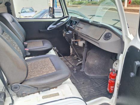 VOLKSWAGEN Kombi Furg�o 1.4 FLEX, Foto 8