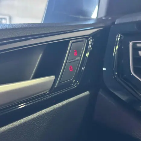 VOLKSWAGEN Nivus 1.0 4P FLEX 200 TSI HIGHLINE TURBO AUTOMTICO, Foto 17