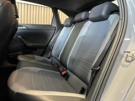VOLKSWAGEN Nivus 1.0 4P FLEX 200 TSI HIGHLINE TURBO AUTOMTICO, Foto 20