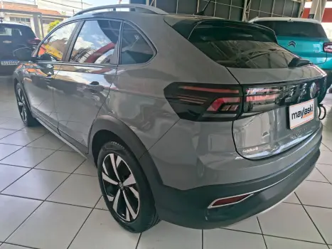 VOLKSWAGEN Nivus 1.0 4P FLEX 200 TSI HIGHLINE TURBO AUTOM�TICO, Foto 8