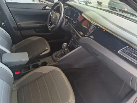 VOLKSWAGEN Nivus 1.0 4P FLEX 200 TSI HIGHLINE TURBO AUTOM�TICO, Foto 10