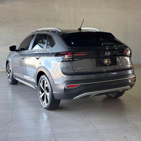 VOLKSWAGEN Nivus 1.0 4P FLEX 200 TSI HIGHLINE TURBO AUTOM�TICO, Foto 2
