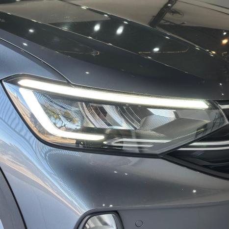 VOLKSWAGEN Nivus 1.0 4P FLEX 200 TSI HIGHLINE TURBO AUTOM�TICO, Foto 19