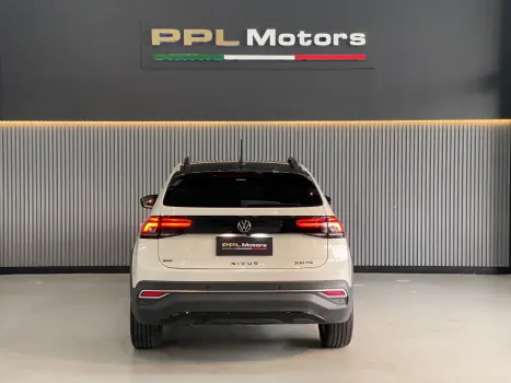 VOLKSWAGEN Nivus 1.0 4P FLEX 200 TSI HIGHLINE TURBO AUTOM�TICO, Foto 9