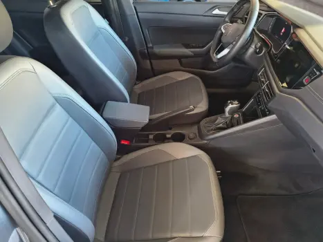 VOLKSWAGEN Nivus 1.0 4P FLEX 200 TSI HIGHLINE TURBO AUTOM�TICO, Foto 13