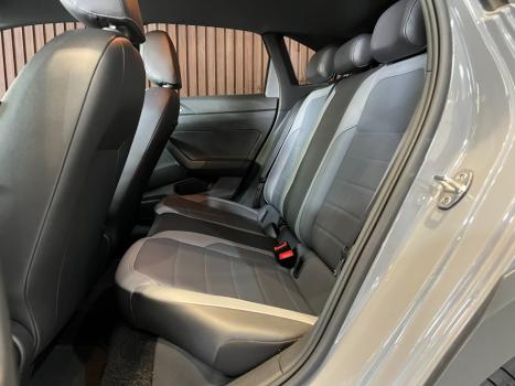 VOLKSWAGEN Nivus 1.0 4P FLEX 200 TSI HIGHLINE TURBO AUTOM�TICO, Foto 20