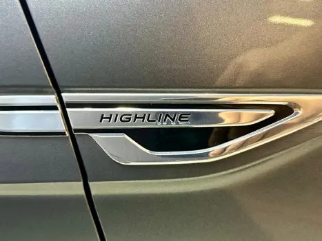 VOLKSWAGEN Nivus 1.0 4P FLEX 200 TSI HIGHLINE TURBO AUTOM�TICO, Foto 4