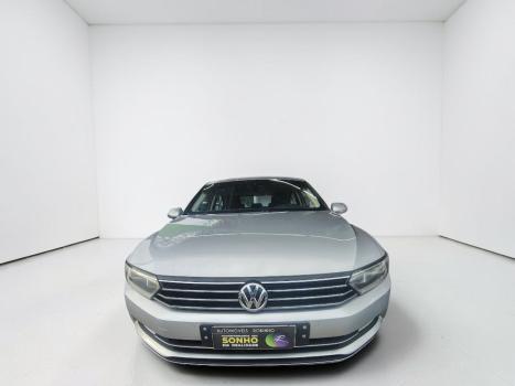 VOLKSWAGEN Passat , Foto 2