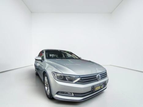 VOLKSWAGEN Passat , Foto 3