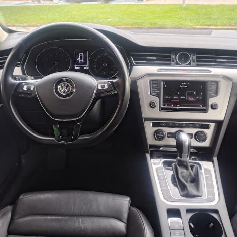 VOLKSWAGEN Passat , Foto 6
