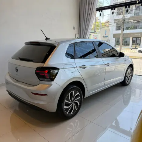 VOLKSWAGEN Polo Hatch 1.0 4P 170 TSI HIGHLINE AUTOMÁTICO, Foto 4 VOLKSWAGEN Polo Hatch 1.0 4P 170 TSI HIGHLINE AUTOMÁTICO, Foto 4