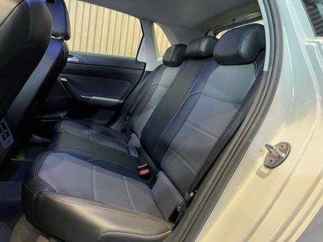 VOLKSWAGEN Polo Hatch 1.0 12V 4P 200 TSI HIGHLINE AUTOMÁTICO, Foto 20 VOLKSWAGEN Polo Hatch 1.0 12V 4P 200 TSI HIGHLINE AUTOMÁTICO, Foto 20