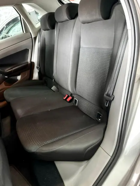 VOLKSWAGEN Polo Hatch 1.0 4P 170 TSI COMFORTLINE AUTOMTICO, Foto 8