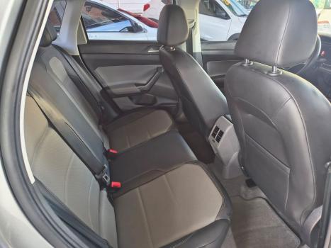 VOLKSWAGEN Polo Hatch 1.0 12V 4P 200 TSI HIGHLINE AUTOM�TICO, Foto 13