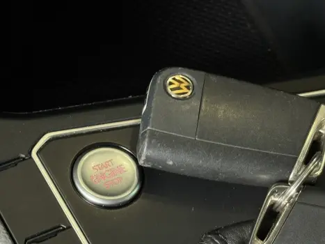 VOLKSWAGEN Polo Hatch 1.0 12V 4P 200 TSI HIGHLINE AUTOM�TICO, Foto 16