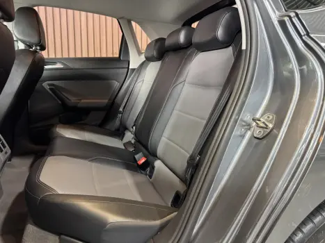 VOLKSWAGEN Polo Hatch 1.0 12V 4P 200 TSI HIGHLINE AUTOM�TICO, Foto 20