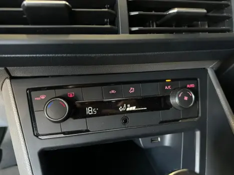 VOLKSWAGEN Polo Hatch 1.0 12V 4P 200 TSI HIGHLINE AUTOM�TICO, Foto 14