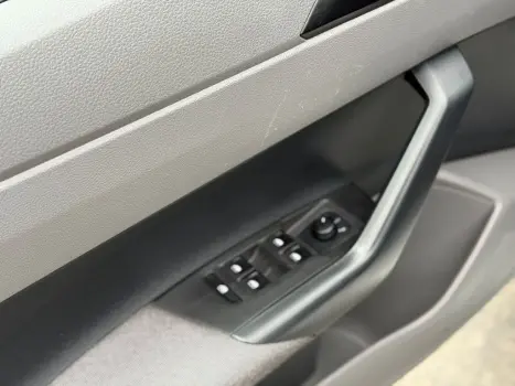 VOLKSWAGEN Polo Hatch 1.0 12V 4P 200 TSI  COMFORTLINE AUTOM�TICO, Foto 10