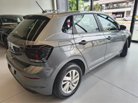 VOLKSWAGEN Polo Hatch 1.0 4P 170 TSI COMFORTLINE AUTOM�TICO, Foto 4