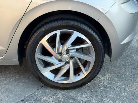 VOLKSWAGEN Polo Hatch 1.0 12V 4P 200 TSI HIGHLINE AUTOM�TICO, Foto 16