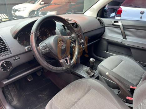 VOLKSWAGEN Polo Sedan 1.6 4P, Foto 7