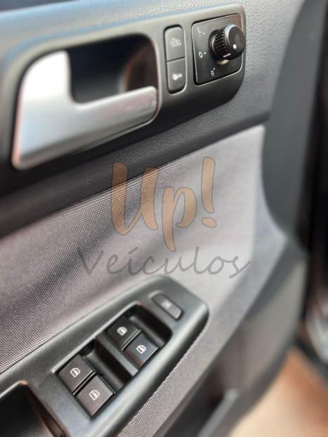 VOLKSWAGEN Polo Sedan 1.6 4P, Foto 12