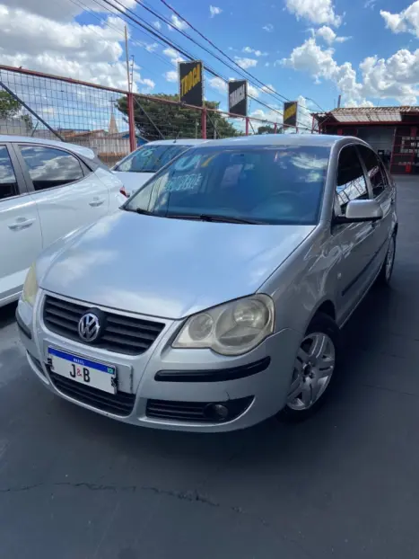 VOLKSWAGEN Polo Sedan 1.6 4P COMFORTLINE, Foto 2