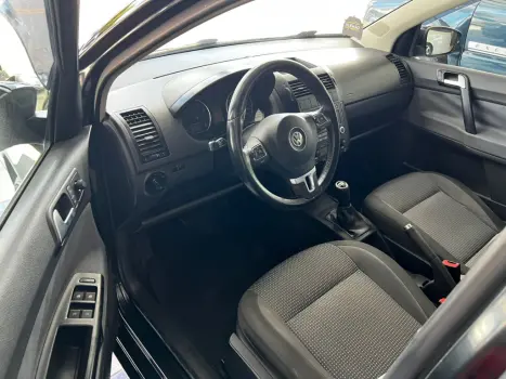 VOLKSWAGEN Polo Sedan 1.6 4P COMFORTLINE FLEX, Foto 4