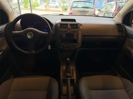 VOLKSWAGEN Polo Sedan 1.6 4P, Foto 4