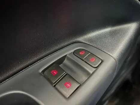 VOLKSWAGEN Saveiro 1.6 FLEX MSI ROBUST CABINE SIMPLES, Foto 7