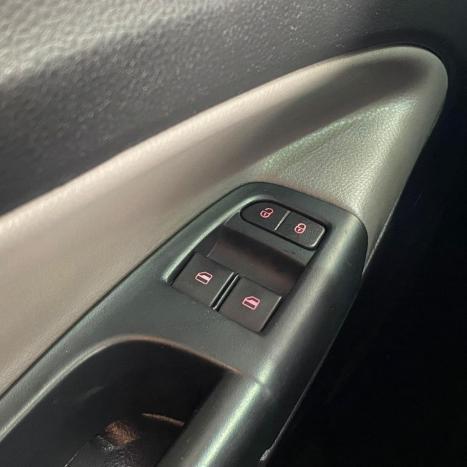 VOLKSWAGEN Saveiro 1.6 G7 CABINE DUPLA PEPPER FLEX, Foto 17