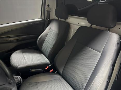 VOLKSWAGEN Saveiro 1.6 G7 CABINE SIMPLES ROBUST FLEX, Foto 9