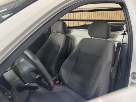 VOLKSWAGEN Saveiro 1.6 G7 CABINE SIMPLES ROBUST FLEX, Foto 4