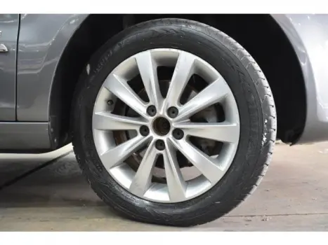 VOLKSWAGEN Space Fox 1.6 4P FLEX SPORTLINE, Foto 17