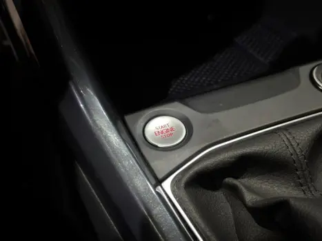 VOLKSWAGEN T-Cross 1.4 4P 250 TSI FLEX HIGHLINE AUTOM�TICO, Foto 18