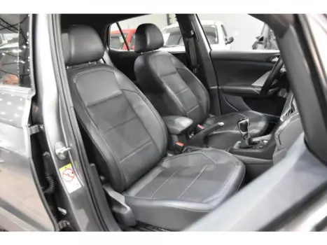 VOLKSWAGEN T-Cross 1.4 4P 250 TSI FLEX HIGHLINE AUTOM�TICO, Foto 6
