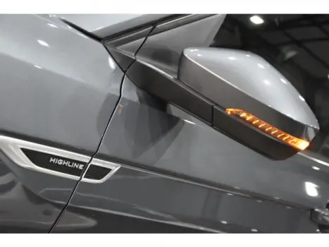 VOLKSWAGEN T-Cross 1.4 4P 250 TSI FLEX HIGHLINE AUTOM�TICO, Foto 7