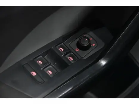 VOLKSWAGEN T-Cross 1.0 4P 200 TSI FLEX COMFORTLINE AUTOM�TICO, Foto 13