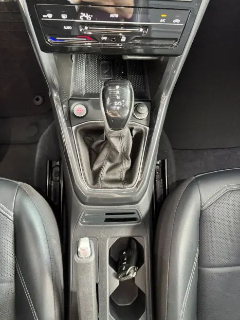 VOLKSWAGEN T-Cross 1.4 4P 250 TSI FLEX HIGHLINE AUTOM�TICO, Foto 17