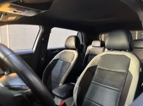VOLKSWAGEN T-Cross 1.4 4P 250 TSI FLEX HIGHLINE AUTOM�TICO, Foto 17