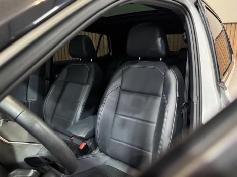 VOLKSWAGEN T-Cross 1.4 4P 250 TSI FLEX HIGHLINE AUTOM�TICO, Foto 9