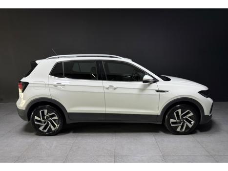 VOLKSWAGEN T-Cross 1.4 4P 250 TSI FLEX HIGHLINE AUTOM�TICO, Foto 4