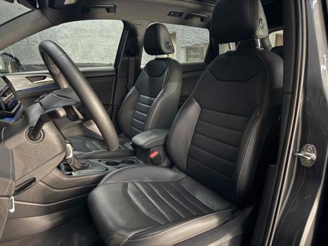 VOLKSWAGEN Taos 1.4 16V 4P FLEX 250 TSI HIGHLINE AUTOM�TICO, Foto 12