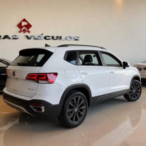VOLKSWAGEN Taos 1.4 16V 4P FLEX 250 TSI COMFORTLINE AUTOM�TICO, Foto 9