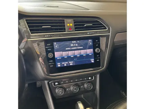 VOLKSWAGEN Tiguan 1.4 16V 4P TSI TURBO DSG AUTOMTICO, Foto 6