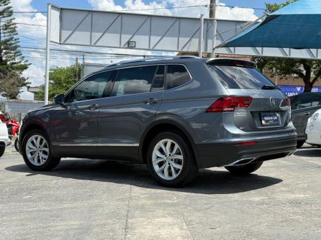 VOLKSWAGEN Tiguan 1.4 250 TSI TOTAL FLEX ALLSPACE COMFORTLINE TURBO AUTOM�TICO TIPTRONIC, Foto 3