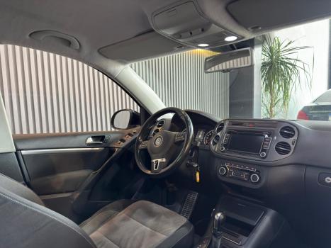 VOLKSWAGEN Tiguan 2.0 16V 4P TSI 4WD TURBO AUTOM�TICO, Foto 9